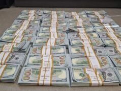La policía incauta 400.000 dólares de un coche bajo sospecha de blanqueo de dinero y delitos fiscales