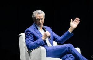 Gavin Newsom entrega pornografía a los condenados a muerte