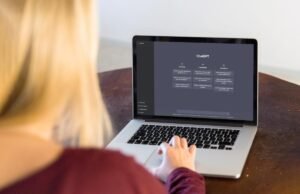 Los propietarios de pequeñas empresas recurren a la IA para gestionar sus numerosos negocios: encuesta