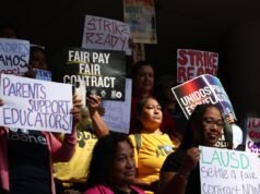 El sindicato de docentes de Los Ángeles intenta sin éxito defender a los docentes acusados