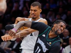 Los Timberwolves se recuperan después de la primera expulsión de Victor Wembanyama para vencer a los Spurs en el Juego 4, serie empatada