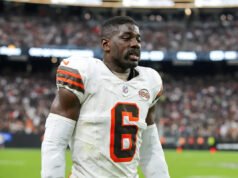 El apoyador de los Browns, Jeremiah Owusu-Koramoah, descartado por segunda temporada consecutiva por lesión en el cuello