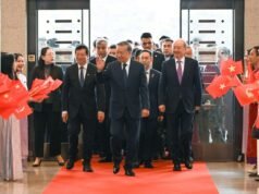 Vietnam liderado por los comunistas mira a personas influyentes y a la IA para impulsar la propaganda, según muestran documentos