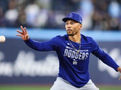Dodgers activan a Mookie Betts de IL, bateando segunda y jugando como campocorto ante Gigantes
