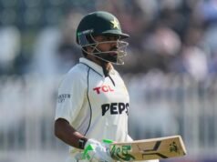 Babar Azam regresa de una lesión para impulsar a Pakistán en la segunda prueba contra Bangladesh