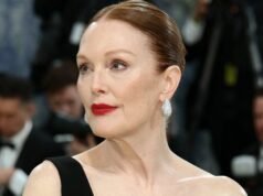 Las capas SPF imprescindibles de Julianne Moore perfectamente debajo del maquillaje